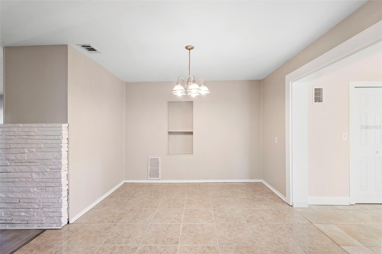 MASON HEIGHTS - Residential