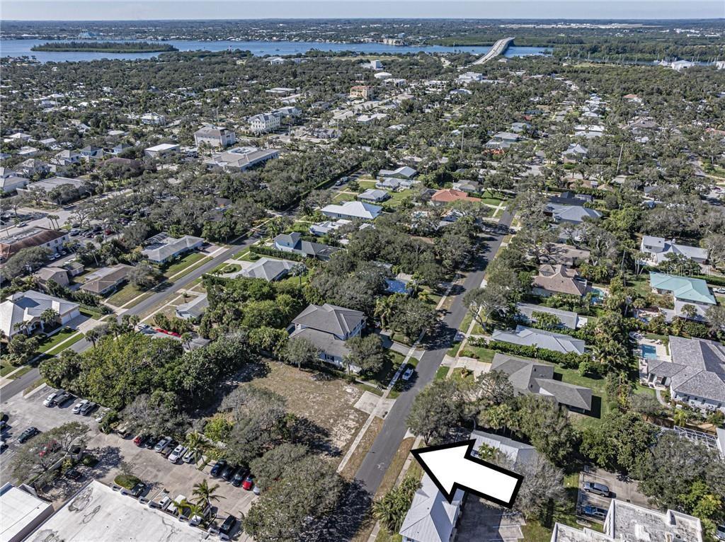 VERO BEACH ESTATES - Land