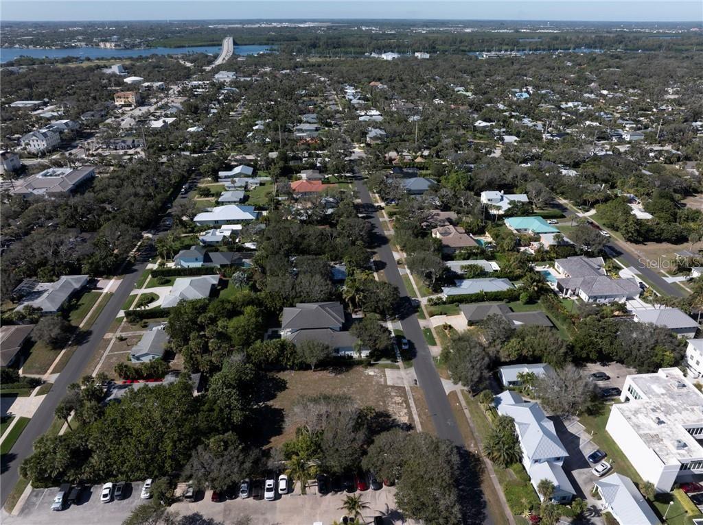 VERO BEACH ESTATES - Land