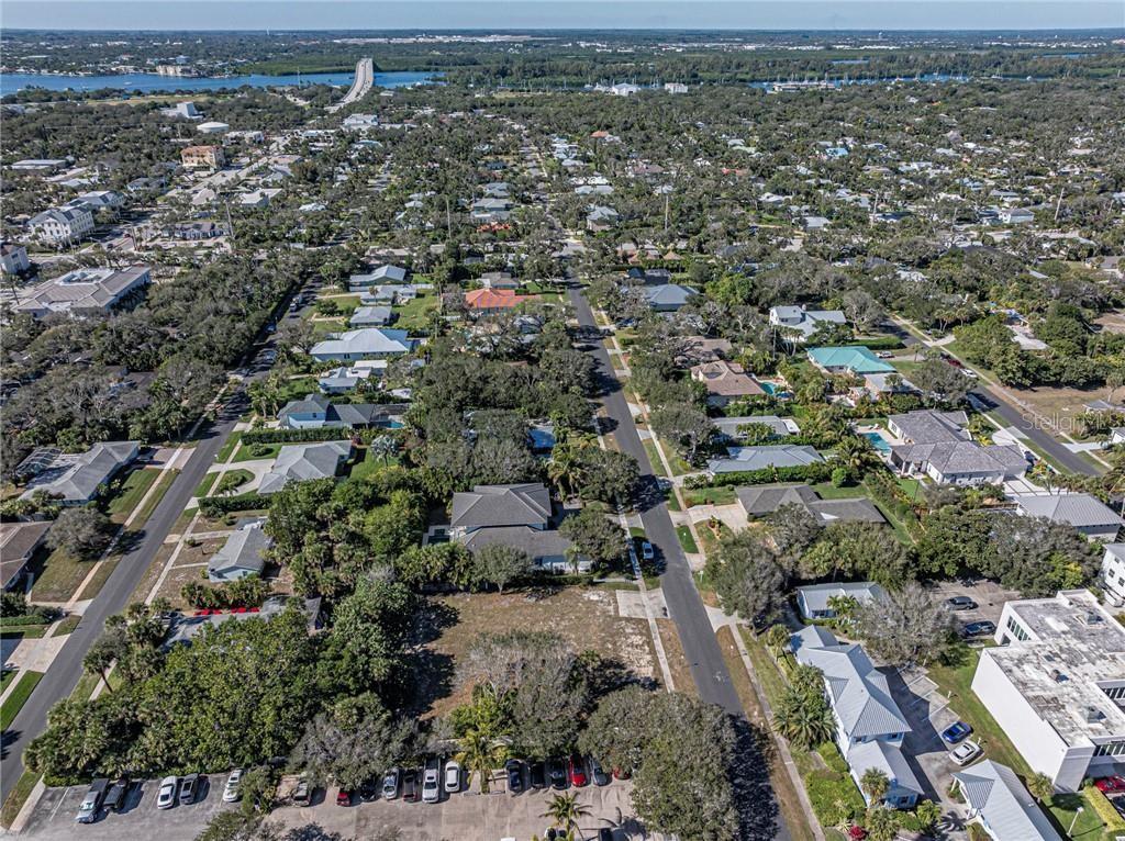 VERO BEACH ESTATES - Land