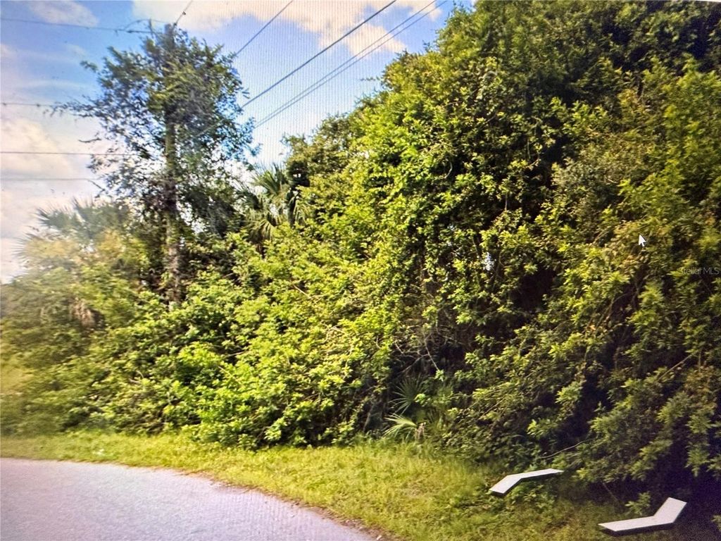 Photo of Bartigon Avenue, North Port, FL 34286 (MLS # N6143970)