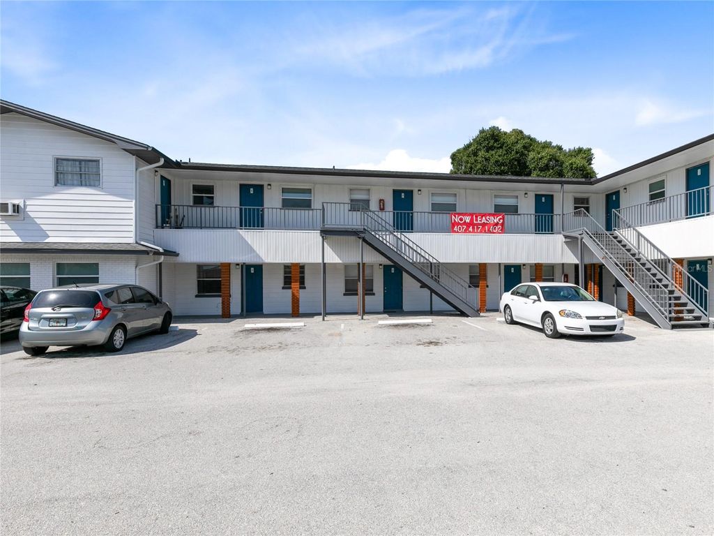 Photo of 955 6th Street SE #5, Winter Haven, FL 33880 (MLS # S5148308)