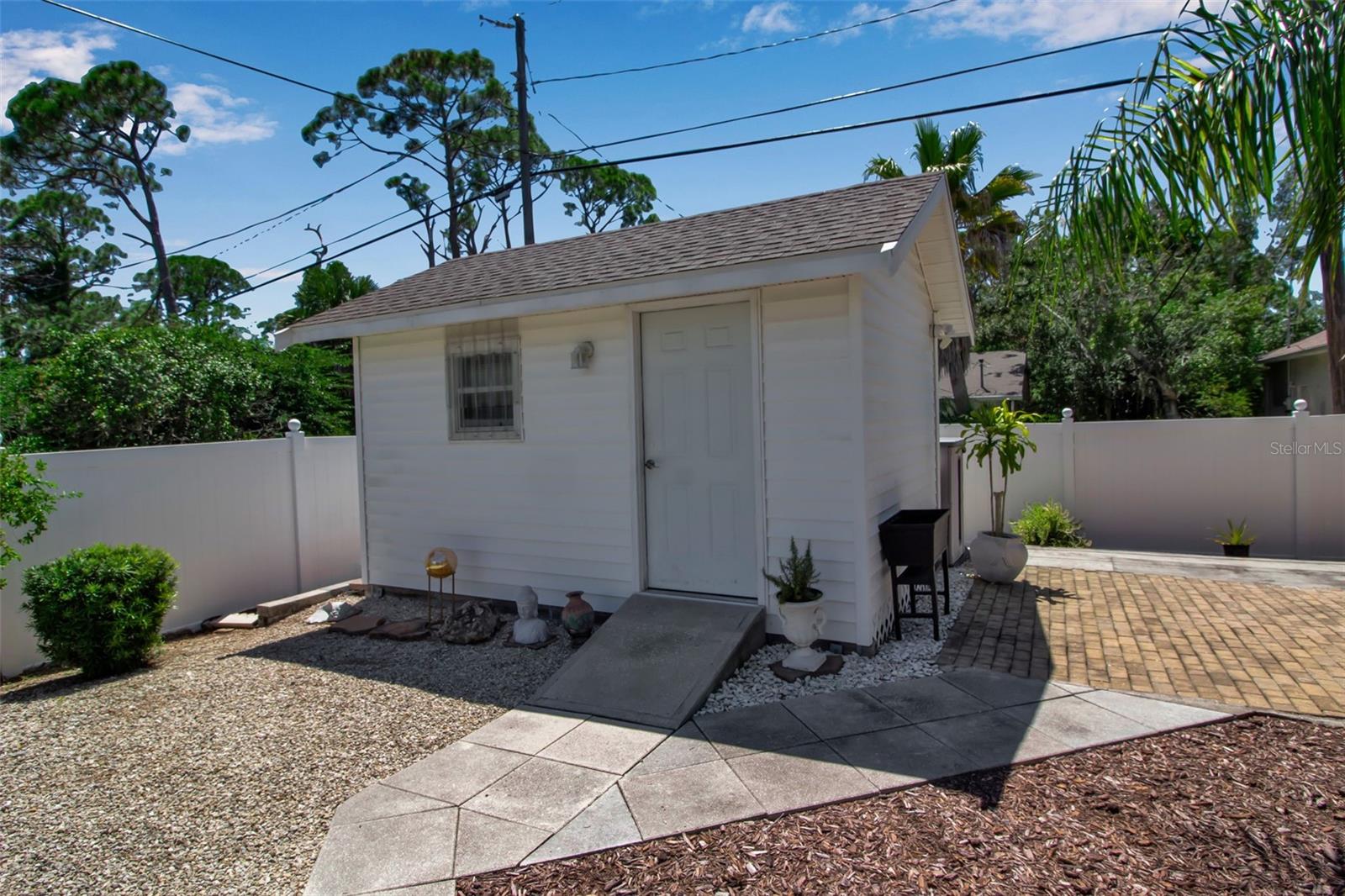 SOUTH VENICE - Residential