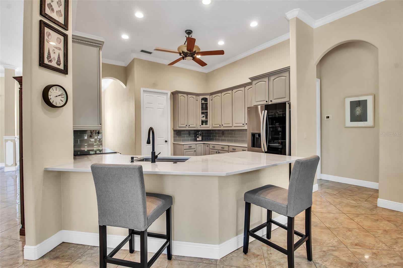 SOUTH VENICE - Residential