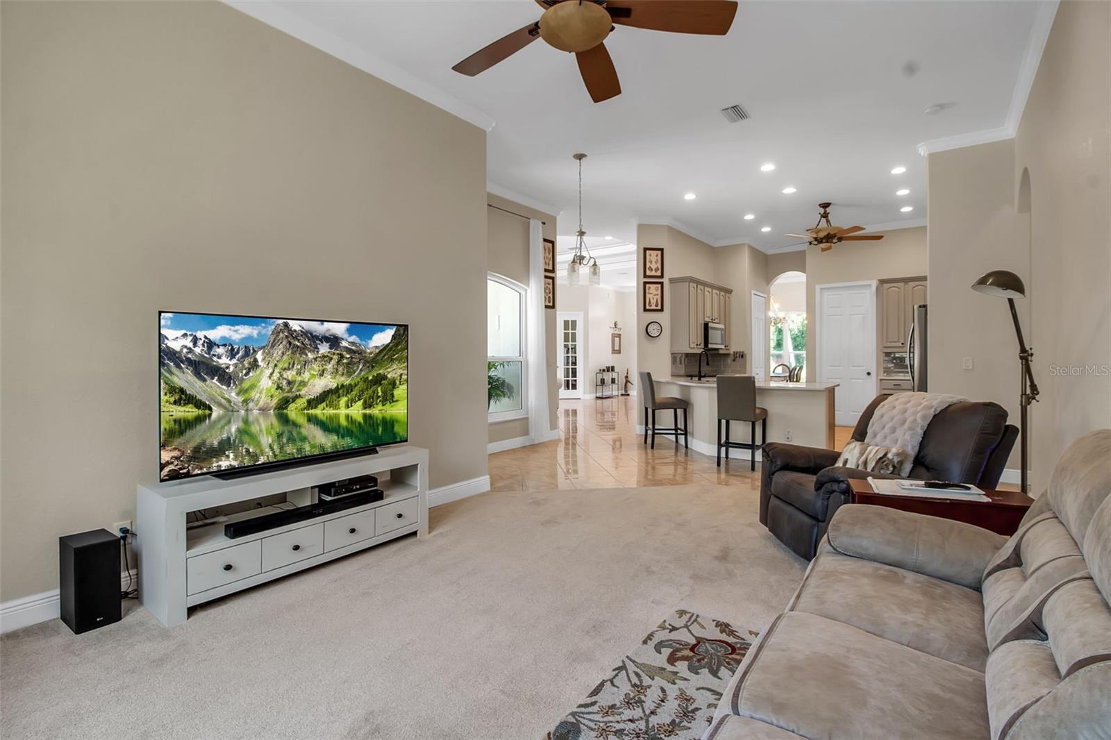 SOUTH VENICE - Residential