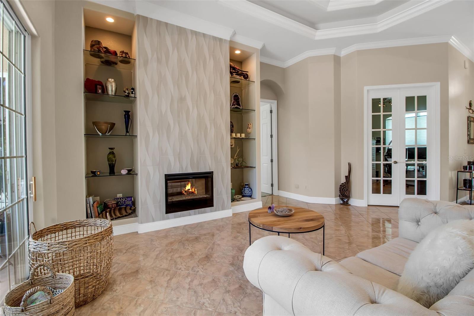 SOUTH VENICE - Residential