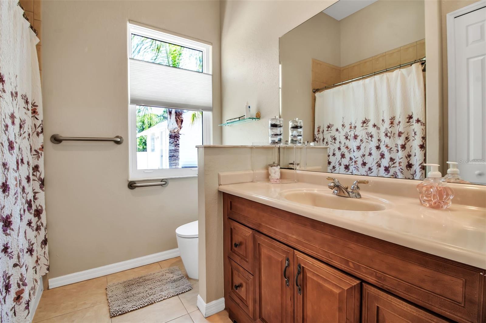 SOUTH VENICE - Residential