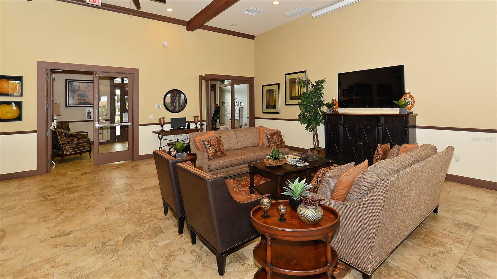 ESPLANADE PH I - Residential