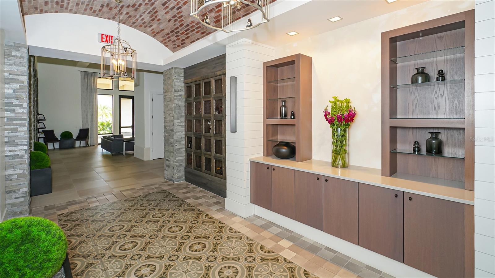 ESPLANADE PH I - Residential