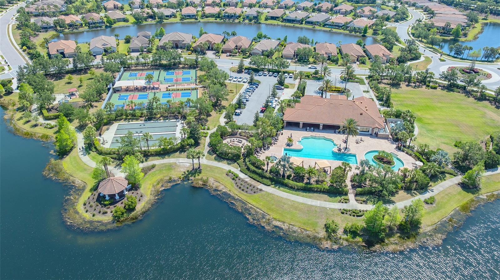 ESPLANADE PH I - Residential