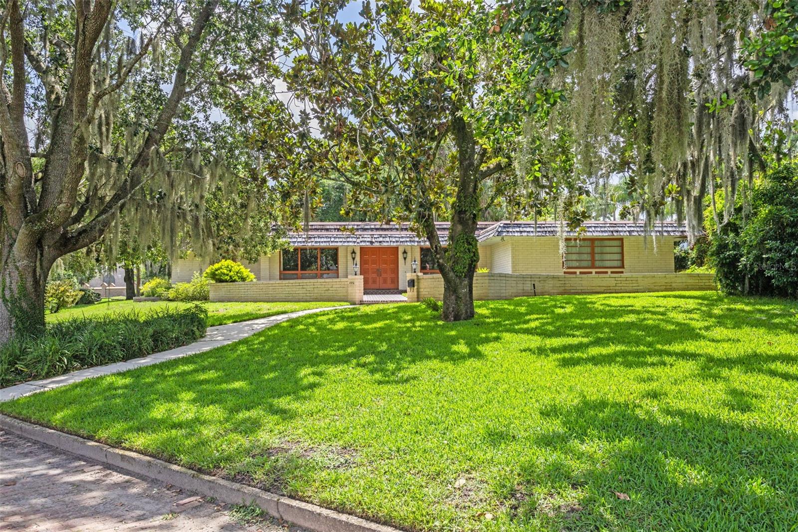 446 ALBERTA DRIVE