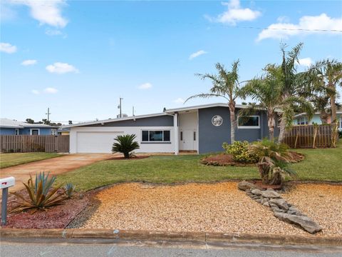 A home in DAYTONA BEACH