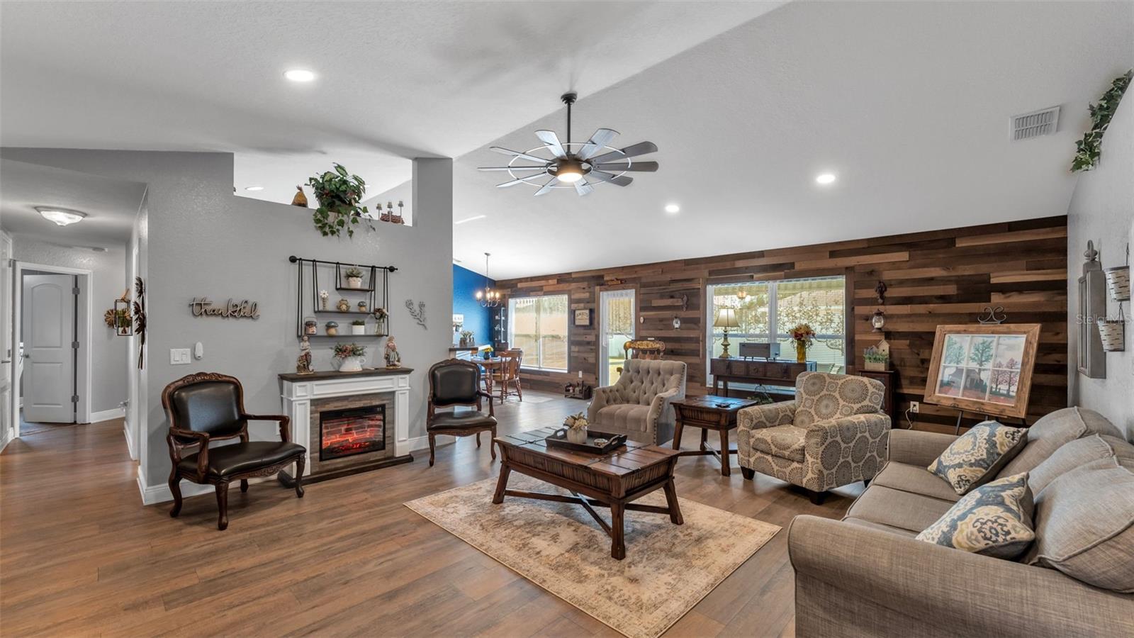 MANDOLIN - Residential