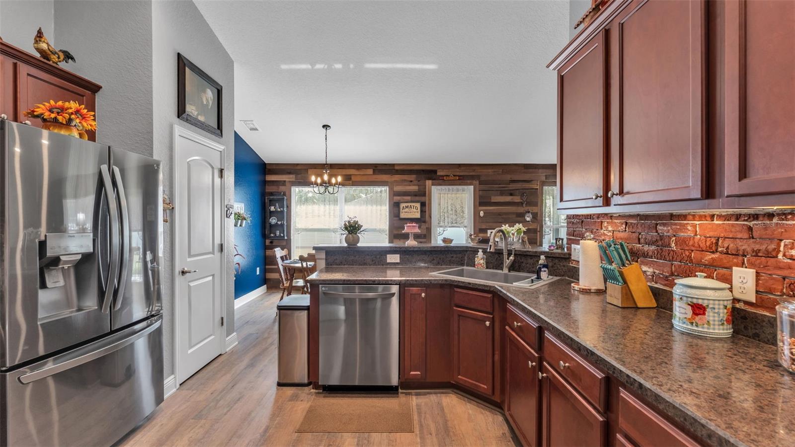 MANDOLIN - Residential