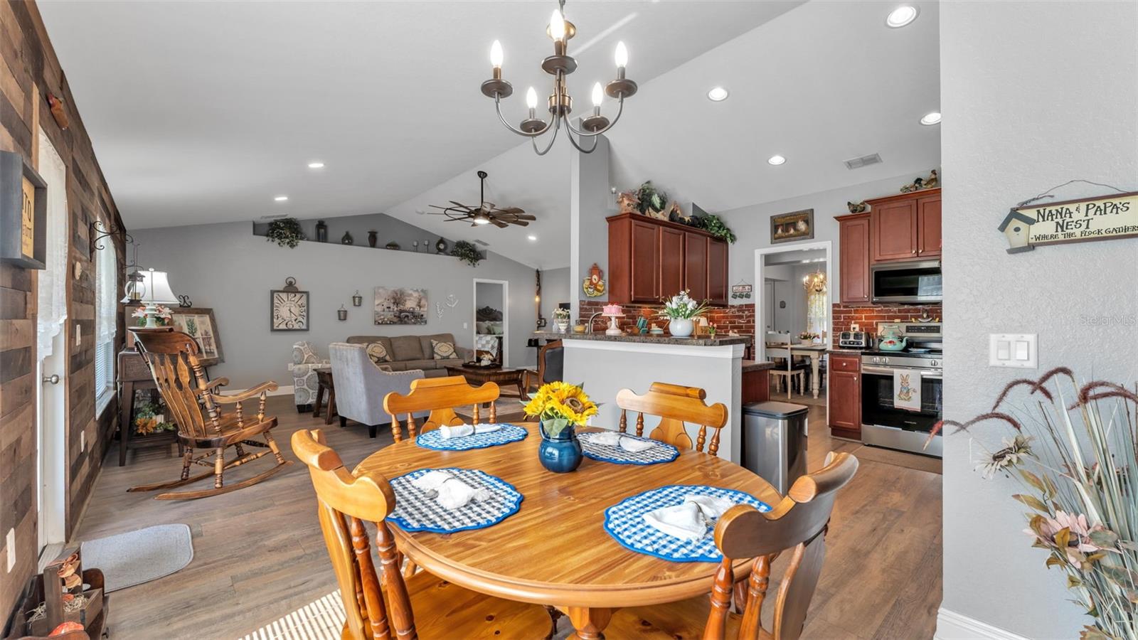 MANDOLIN - Residential