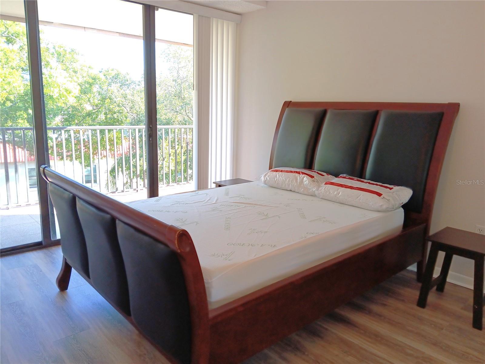 MEDITERRANEAN MANORS - Residential Lease