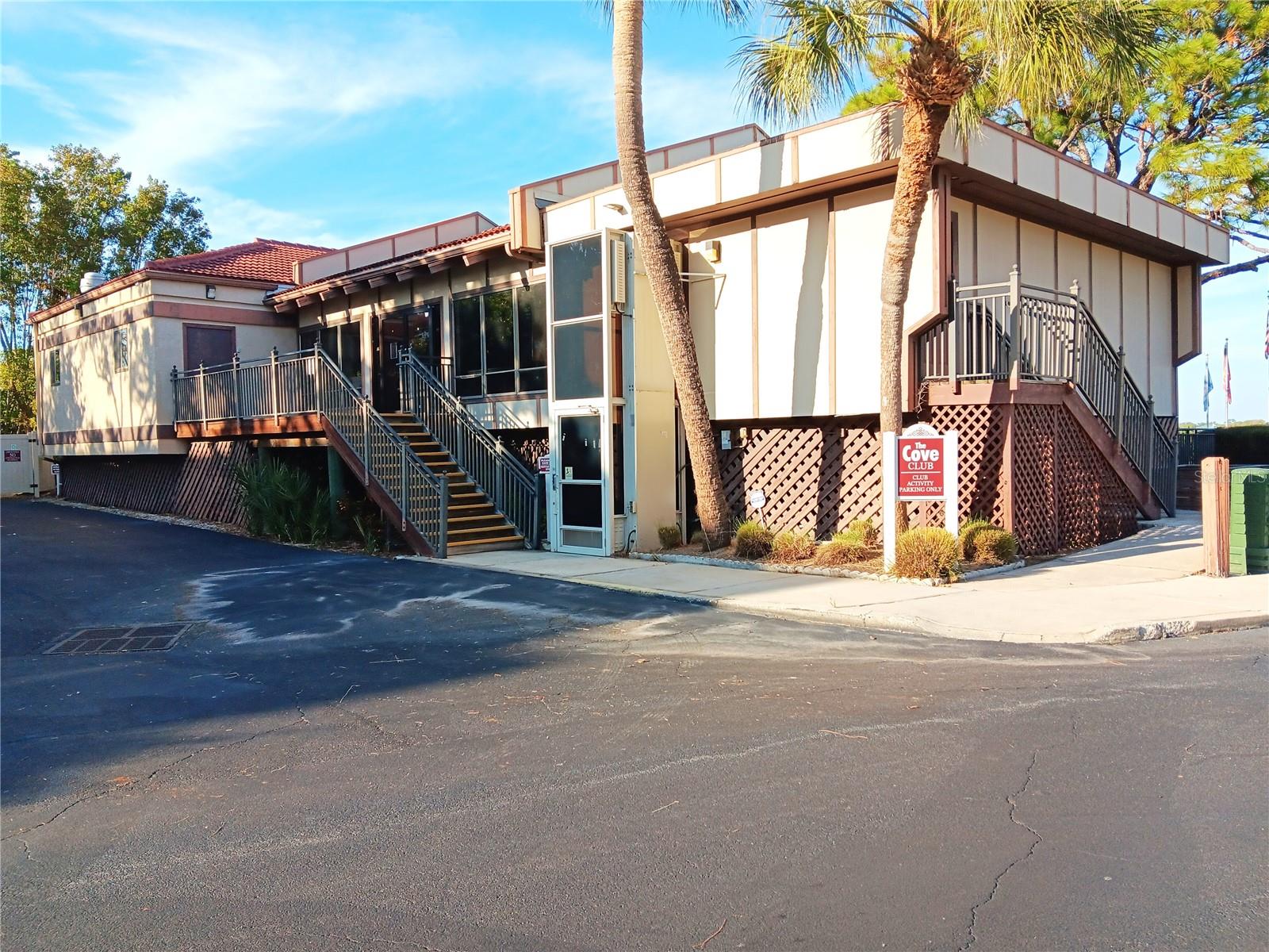 MEDITERRANEAN MANORS - Residential Lease