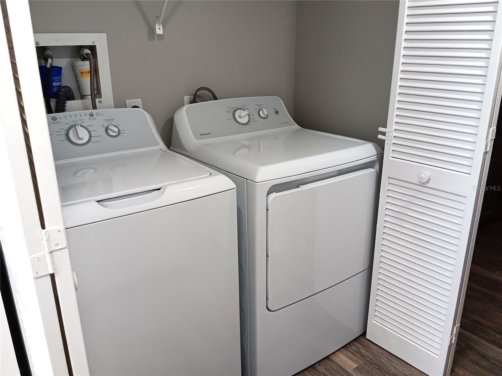 MEDITERRANEAN MANORS - Residential Lease