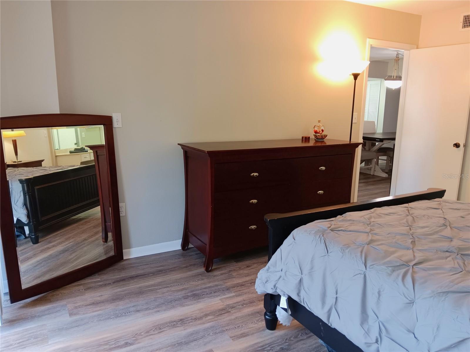 MEDITERRANEAN MANORS - Residential Lease