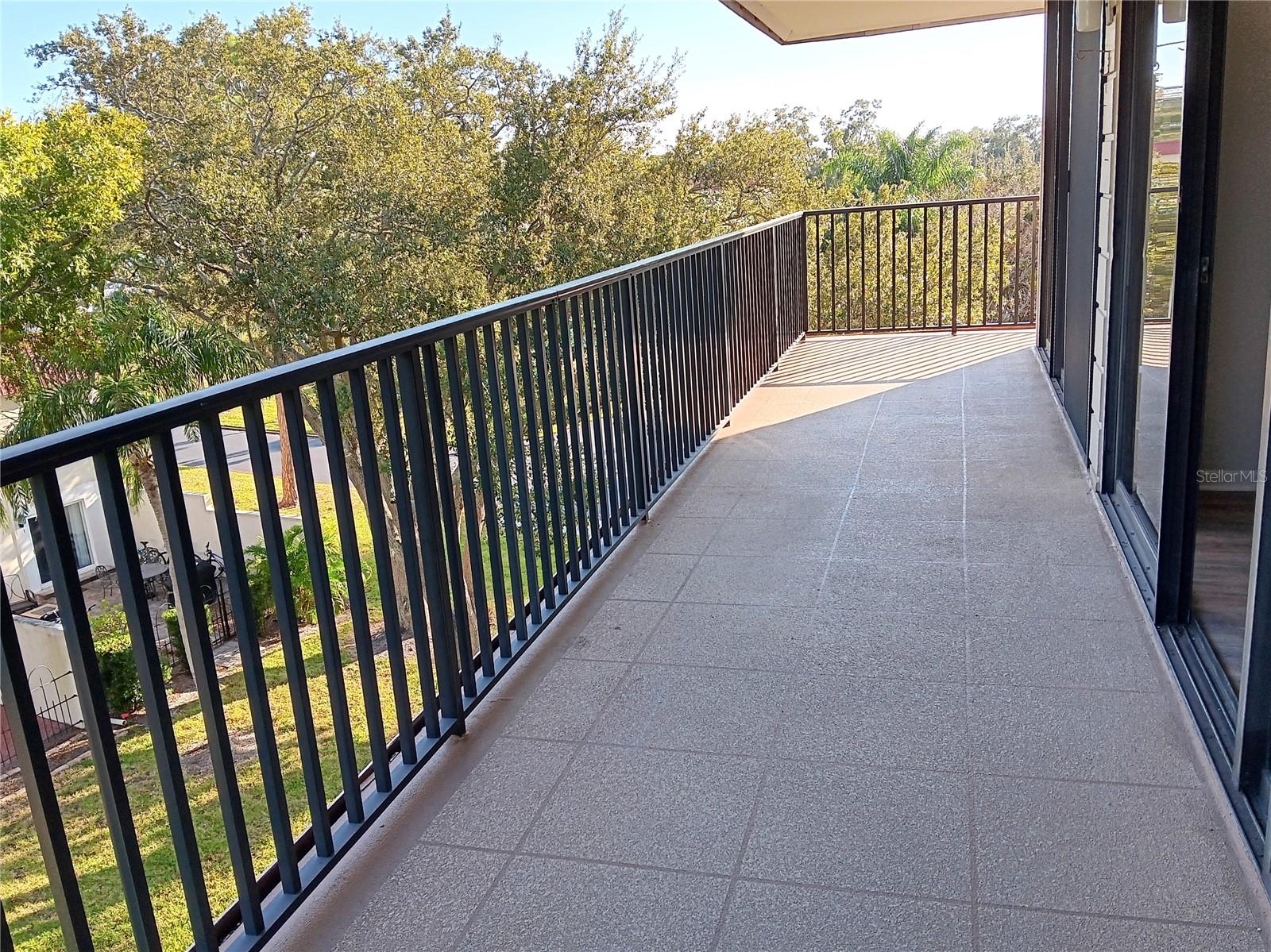 MEDITERRANEAN MANORS - Residential Lease