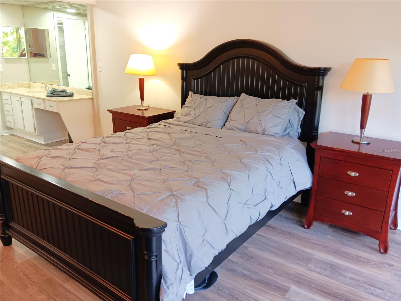 MEDITERRANEAN MANORS - Residential Lease