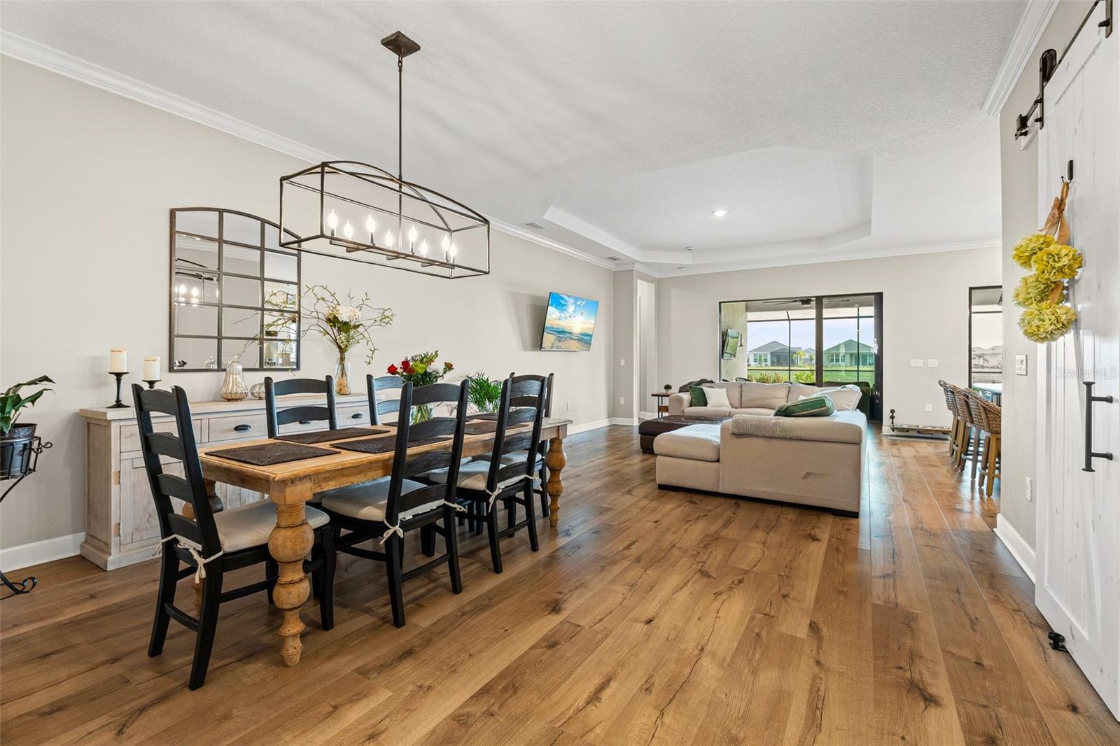 AZARIO ESPLANADE - Residential