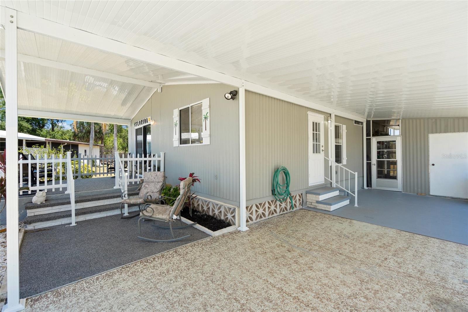 925 IGLESIA DRIVE - Photo 2