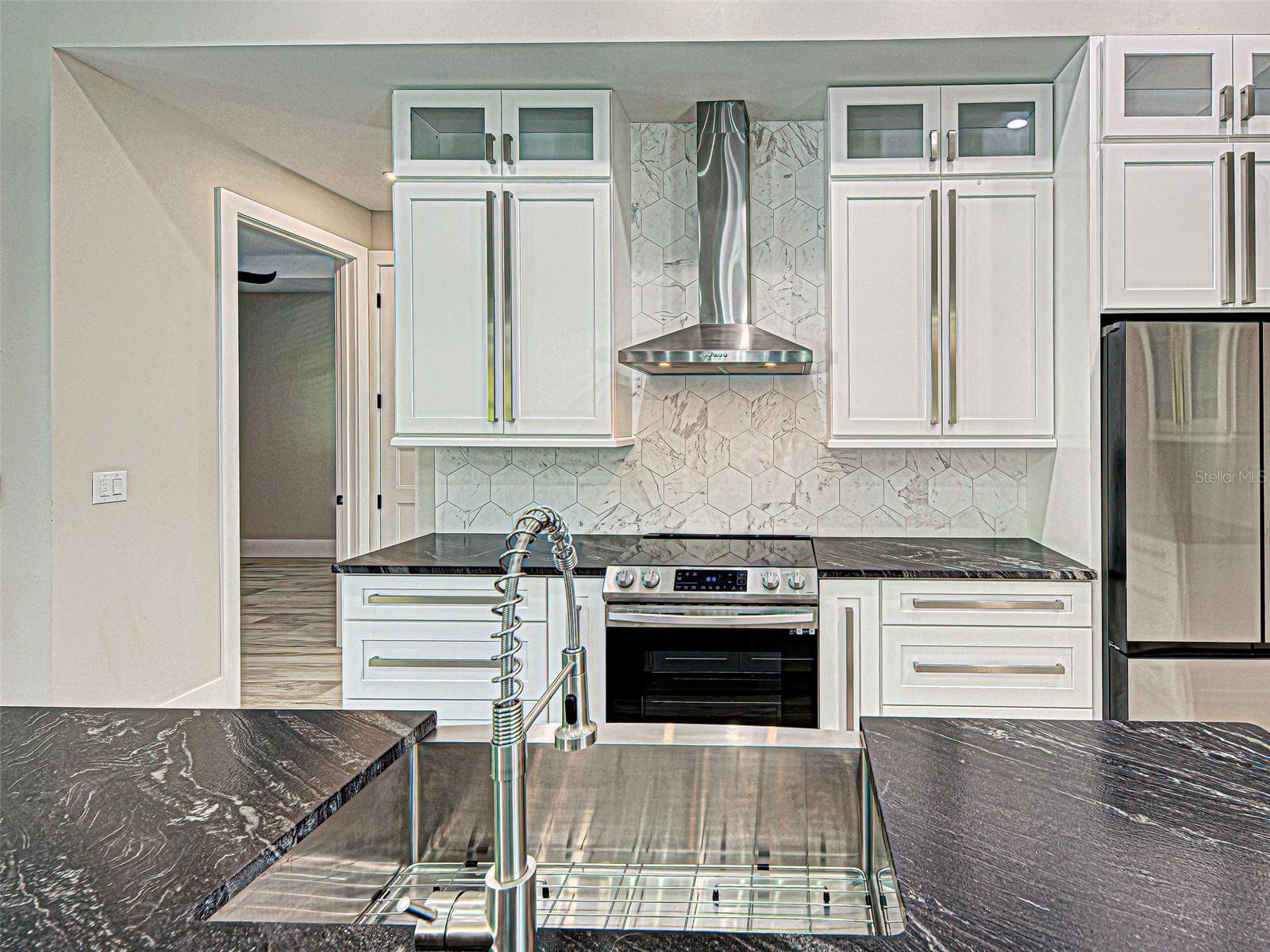 PORT CHARLOTTE SUB 17 - Residential Lease