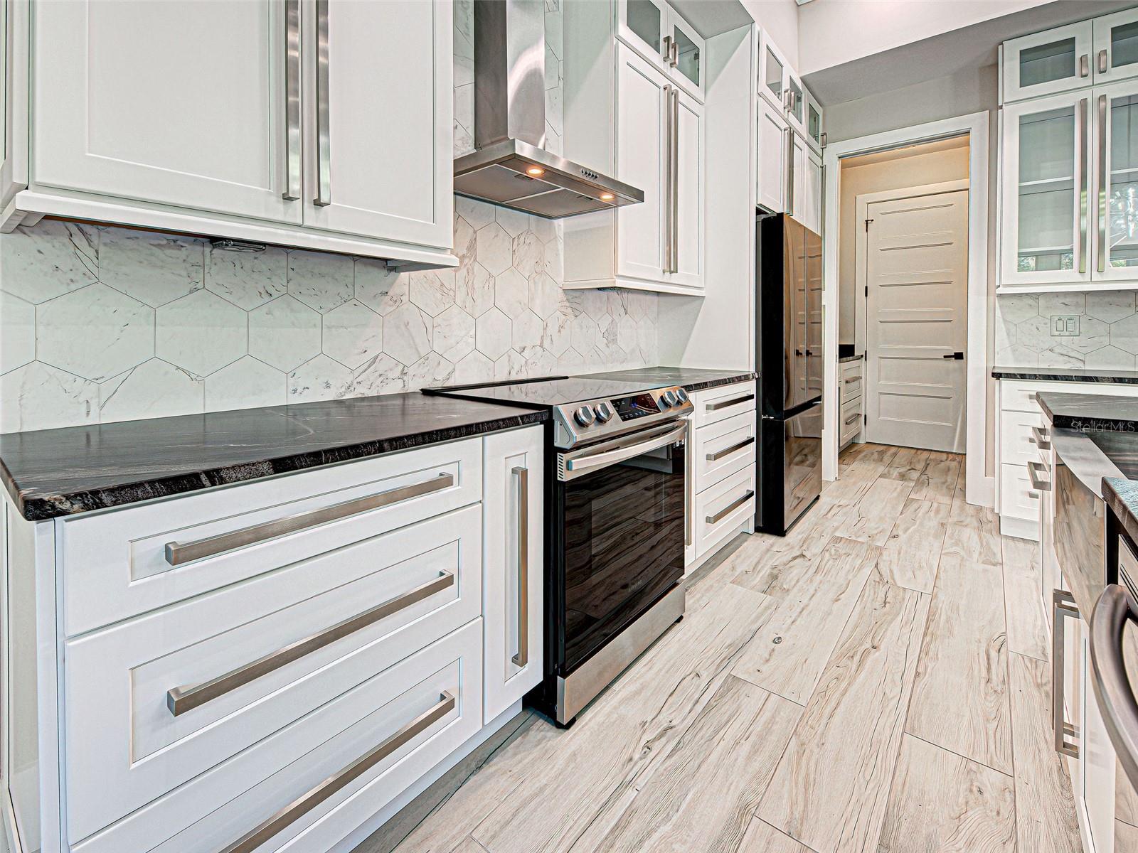 PORT CHARLOTTE SUB 17 - Residential Lease