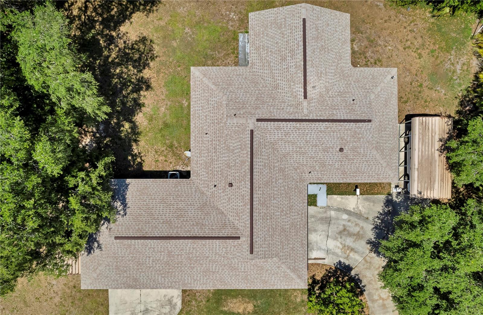 20146 LORENZO AVENUE