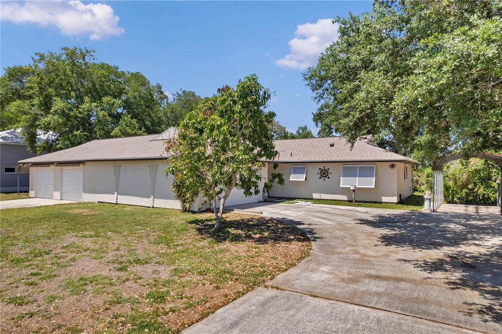 Photo of 20146 Lorenzo Avenue, Port Charlotte, FL 33952 (MLS # C7525146)
