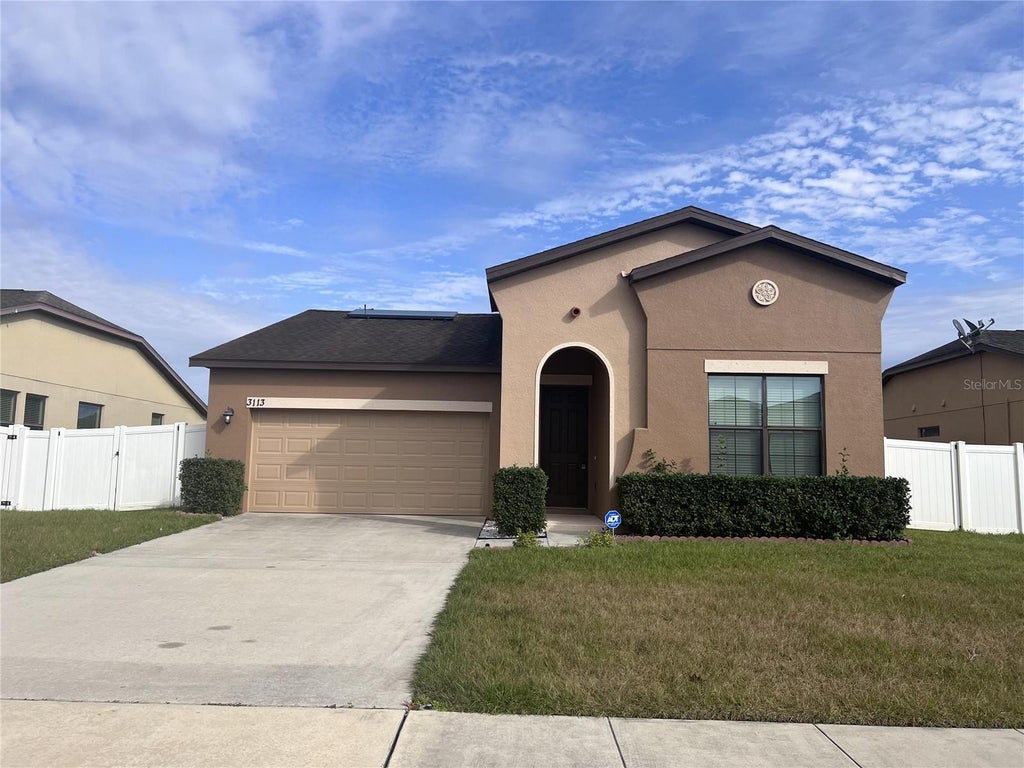 Photo of 3113 Harris Park Way, Kissimmee, FL 34758 (MLS # S5153404)