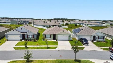 A home in LAKELAND