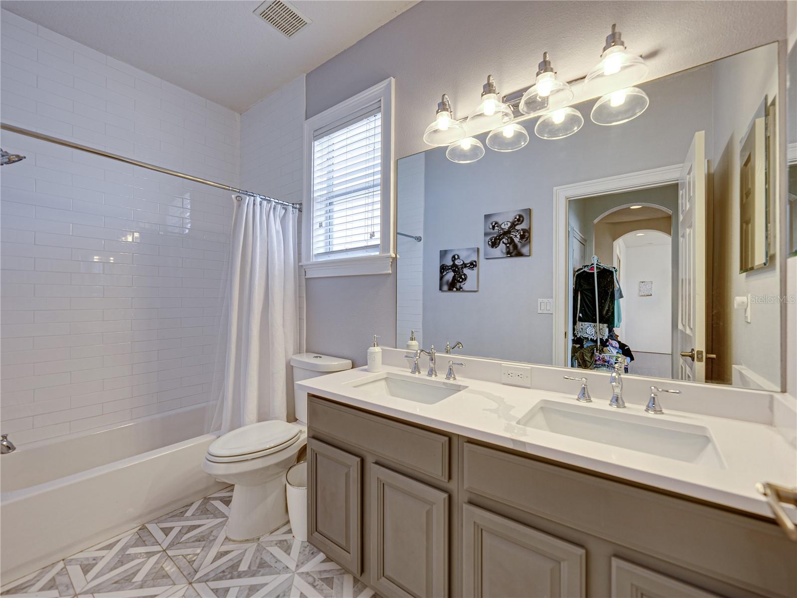 BROBSTON FENDIG & CO HALF WA - Residential