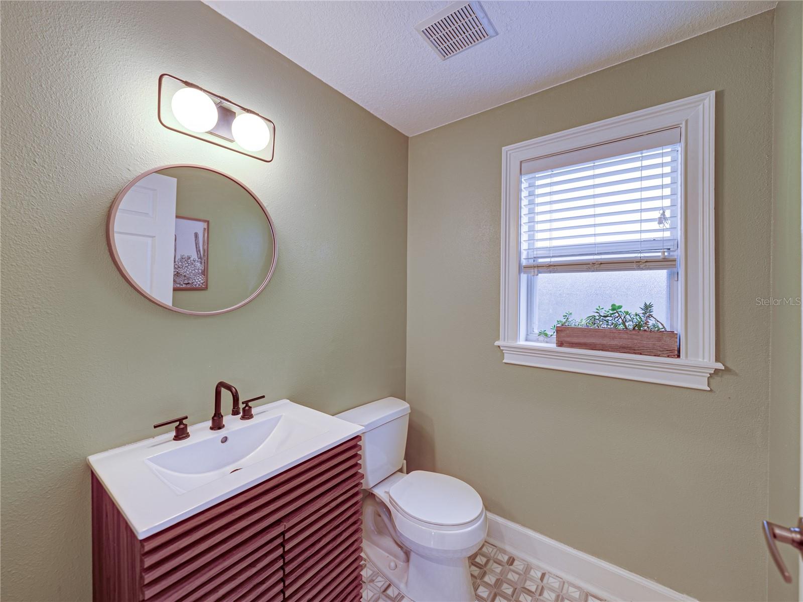 BROBSTON FENDIG & CO HALF WA - Residential