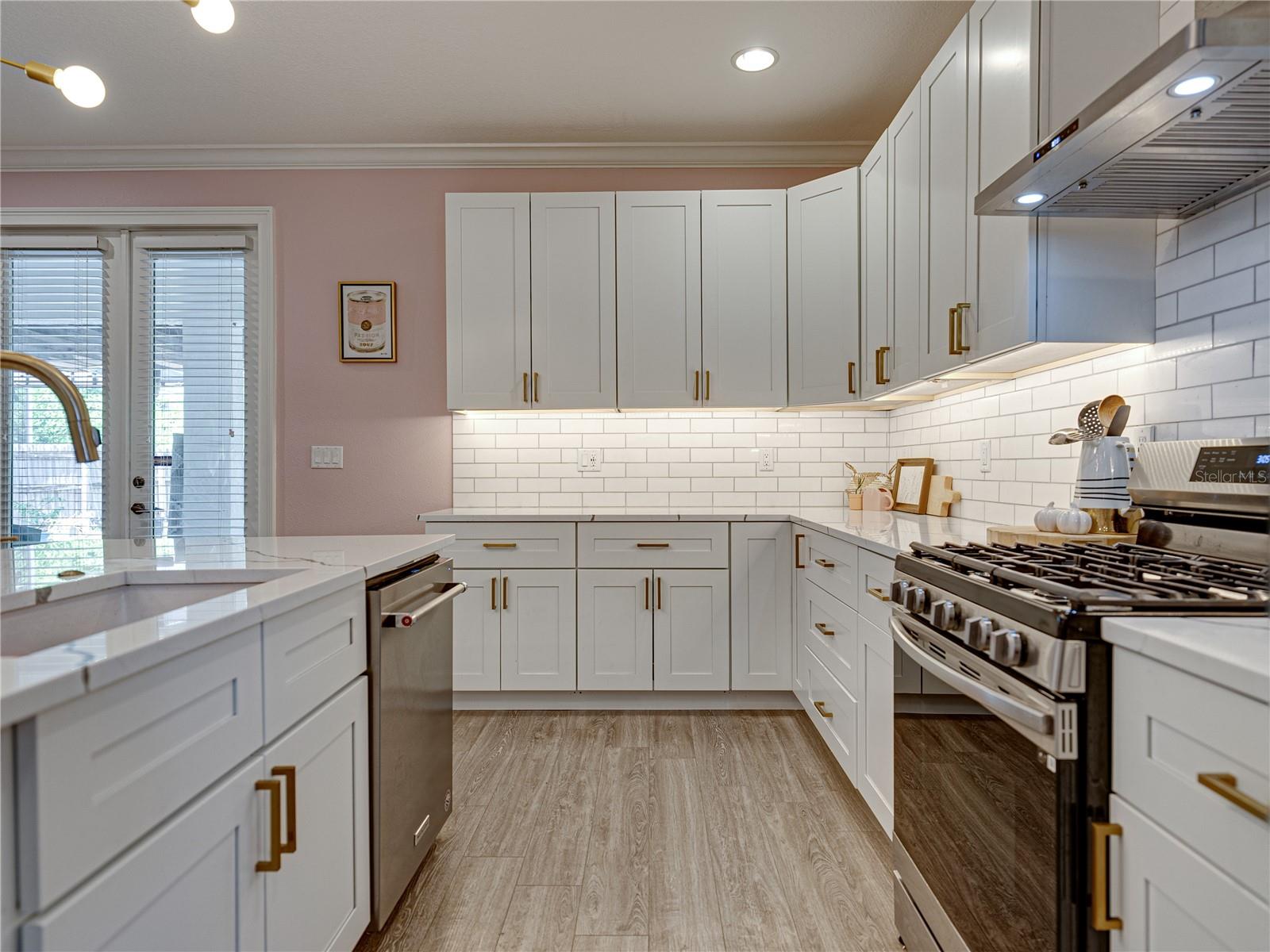 BROBSTON FENDIG & CO HALF WA - Residential