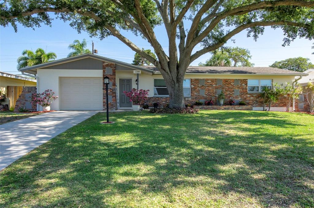 Photo of 11549 69th Avenue, Seminole, FL 33772 (MLS # TB8512963)