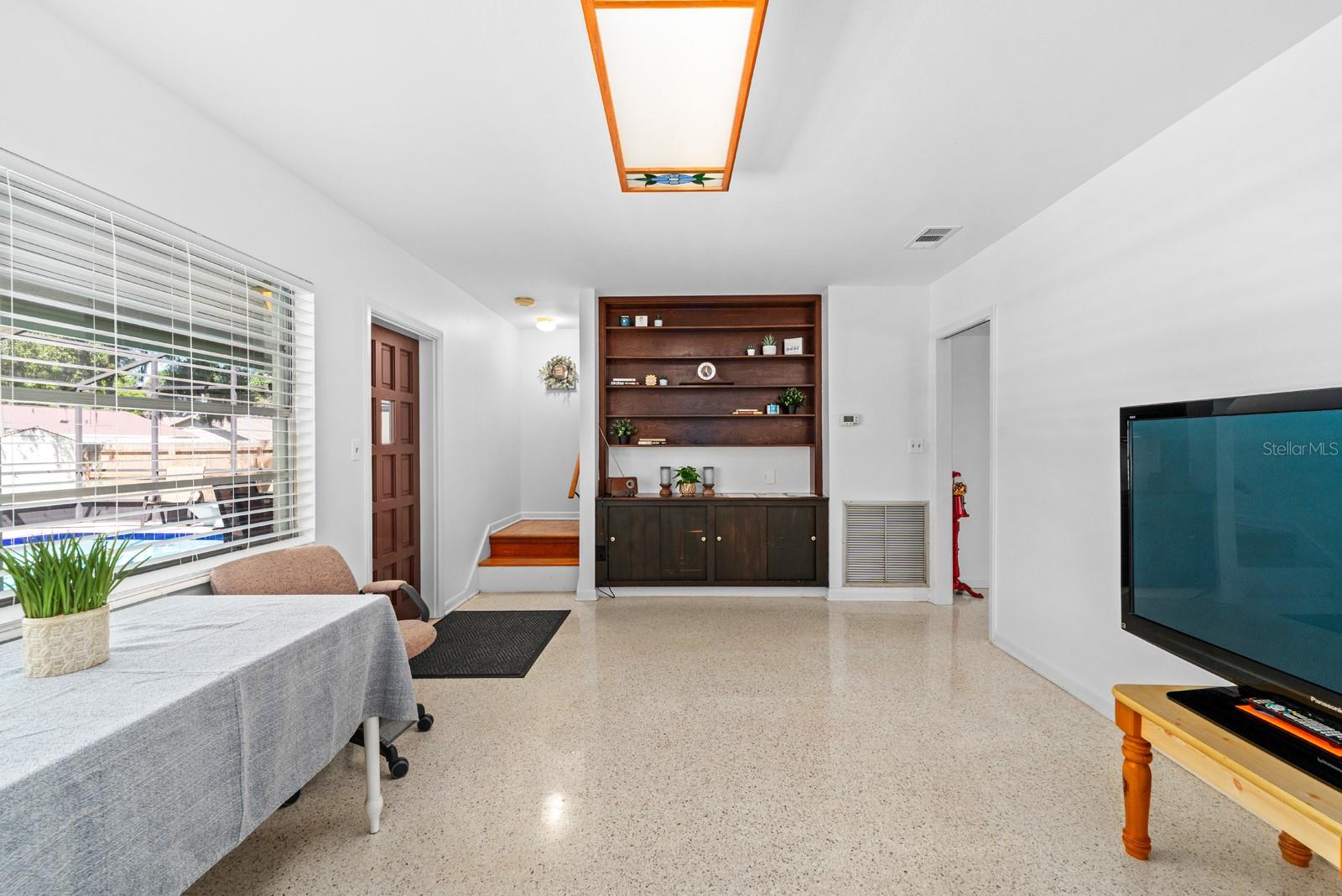 KINGSWAY GARDENS UNIT 2 - Residential