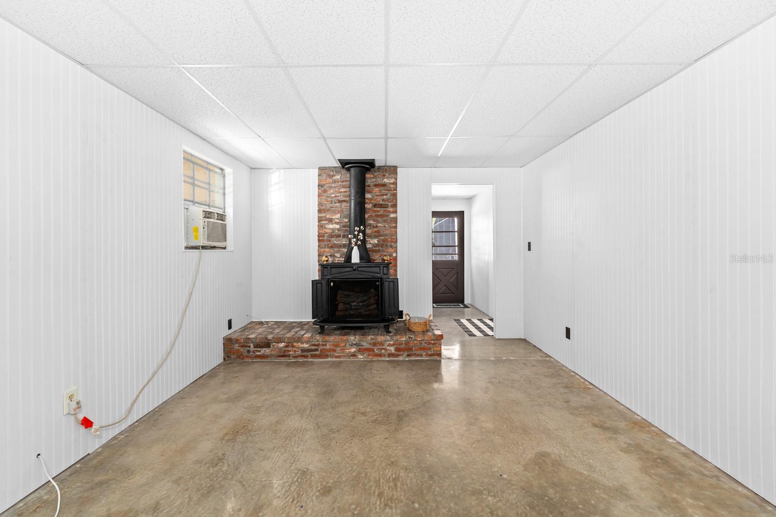 KINGSWAY GARDENS UNIT 2 - Residential