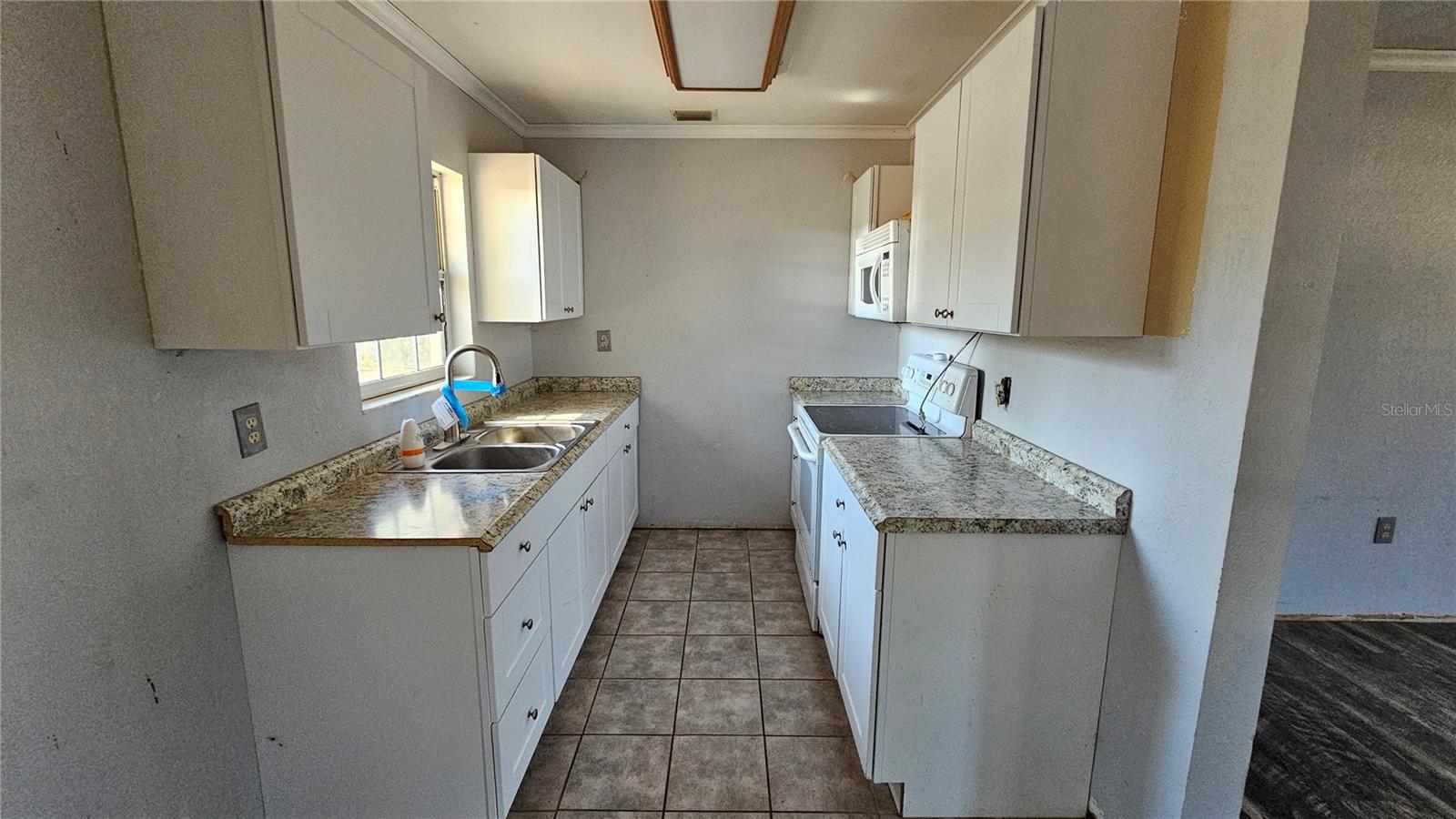 LEESBURG WOODLAND PARK - Residential