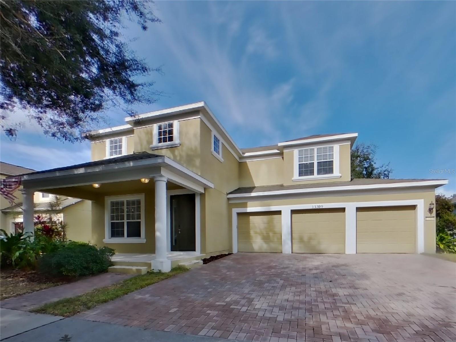 LAKE SAWYER SOUTH PH 01 - Residential Lease