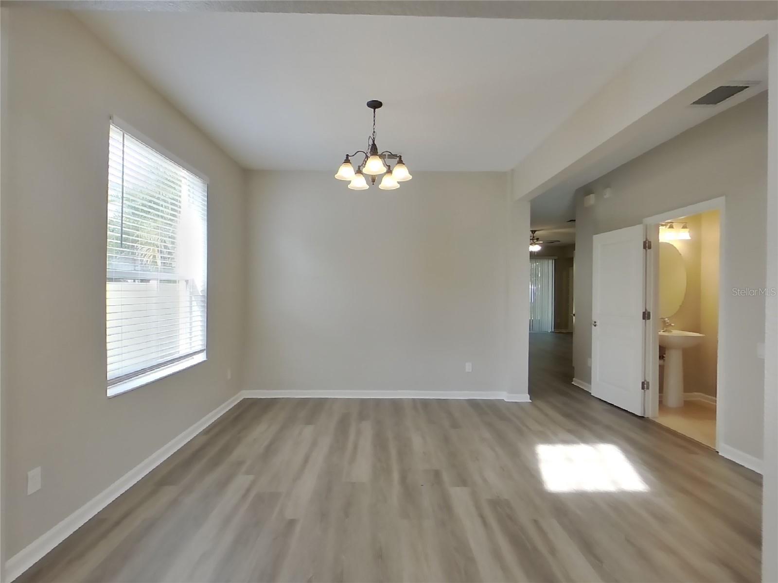 LAKE SAWYER SOUTH PH 01 - Residential Lease