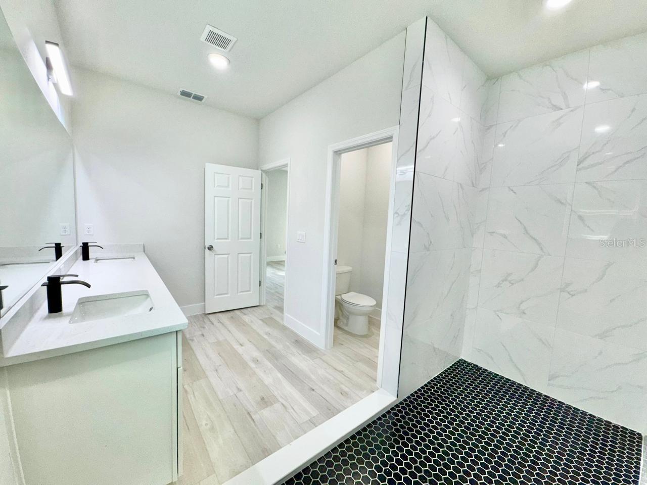 CITRUS SPGS UNIT 09 - Residential