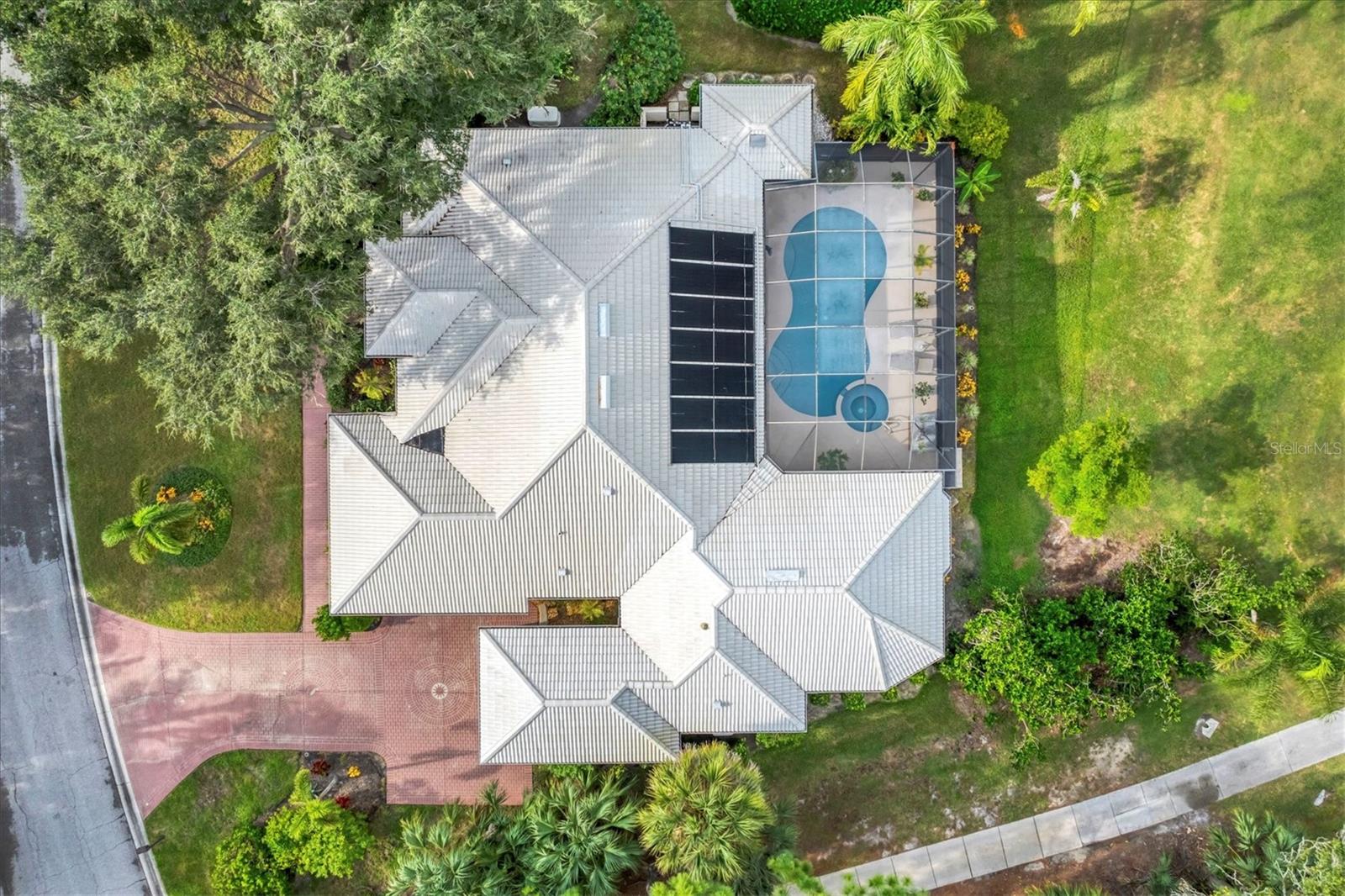 CALUSA LAKES - Residential