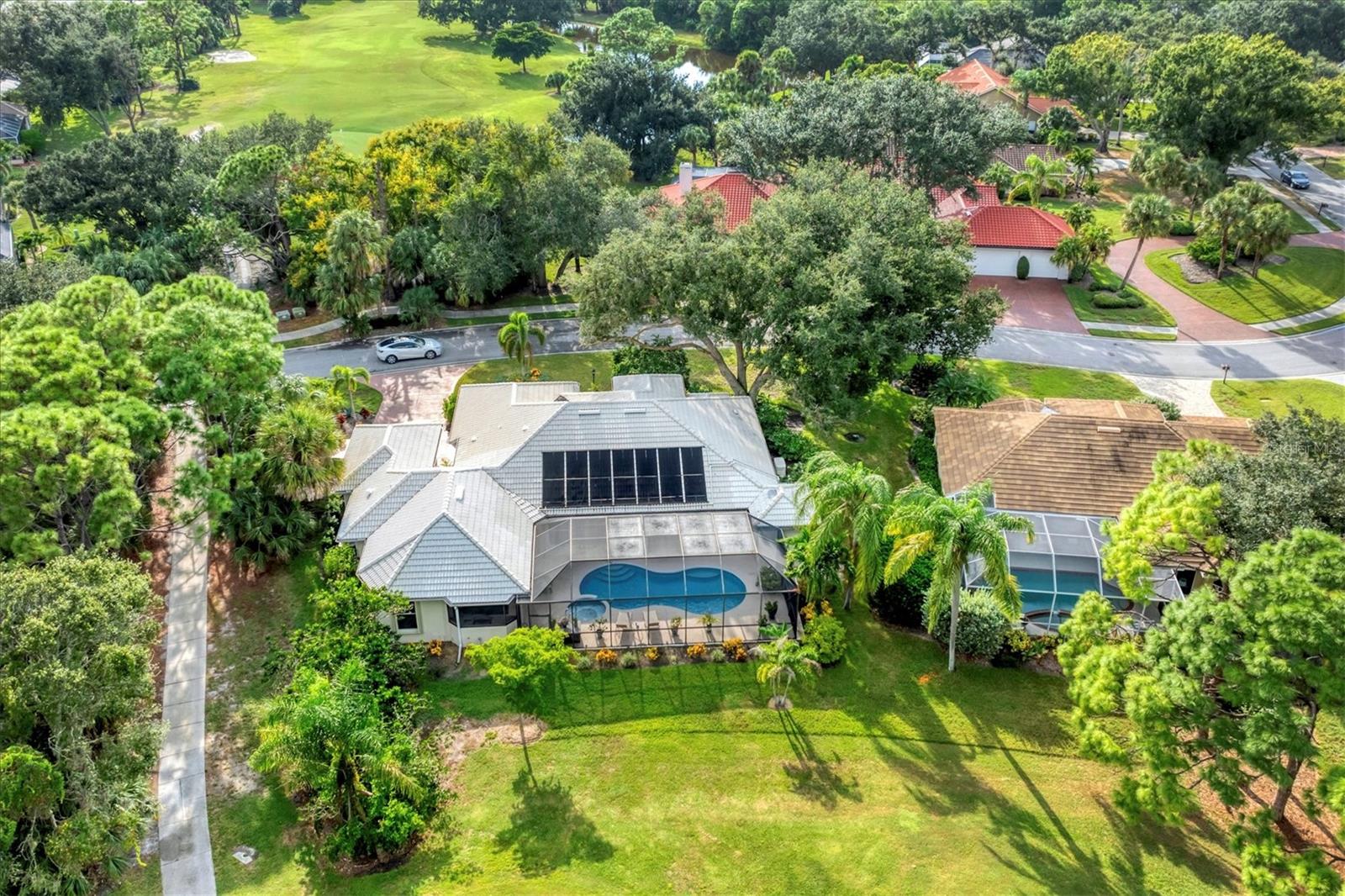 CALUSA LAKES - Residential