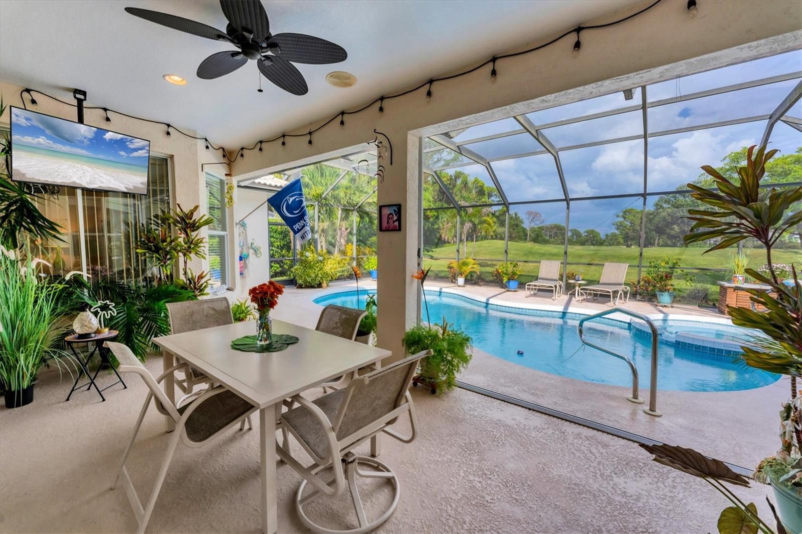 CALUSA LAKES - Residential