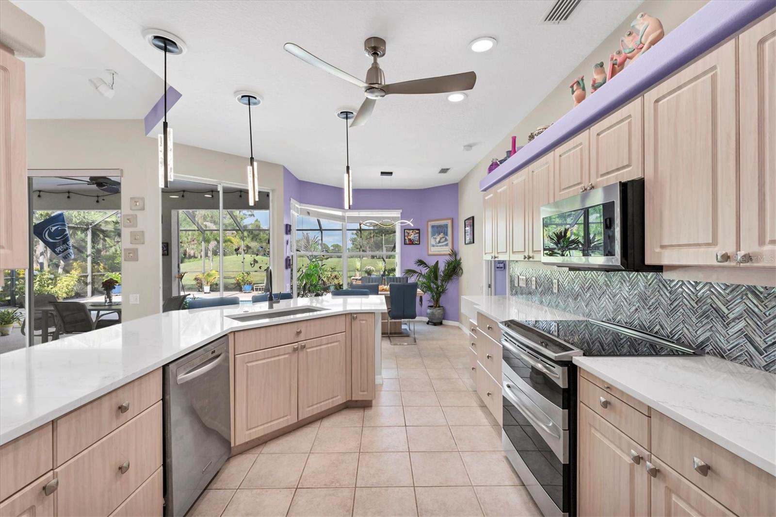 CALUSA LAKES - Residential