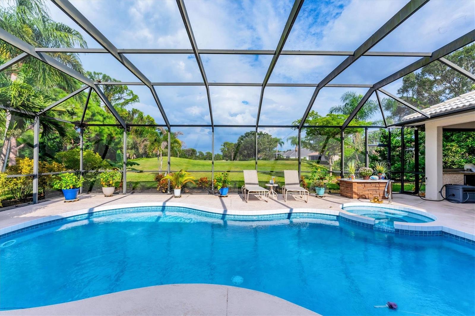 CALUSA LAKES - Residential