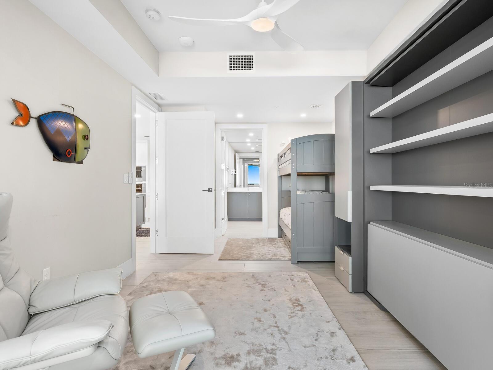 TEN35 SEASIDE - Residential