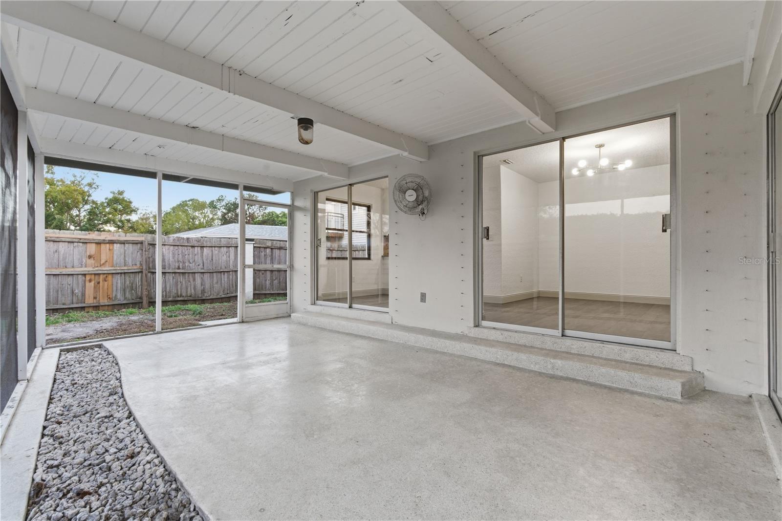 OAK LAKE ESTATES - Residential